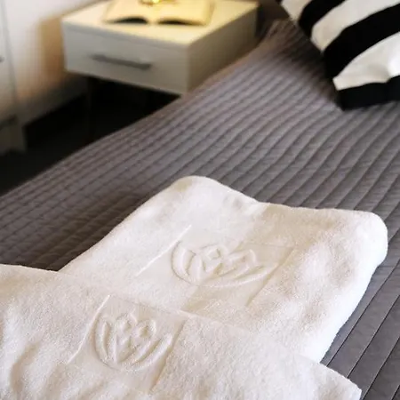 아파트 Apartament Przy Arka 코워브제크