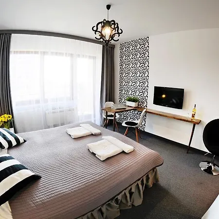 아파트 Apartament Przy Arka 코워브제크