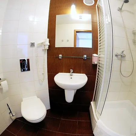 아파트 Apartament Przy Arka 코워브제크